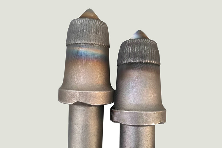 Parti sovrapposte in carburo di tungsteno con forte legame al substrato
