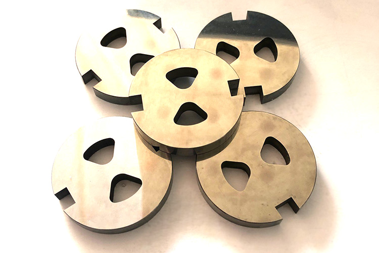 Peças de metal duro para máquinas com elevada dureza