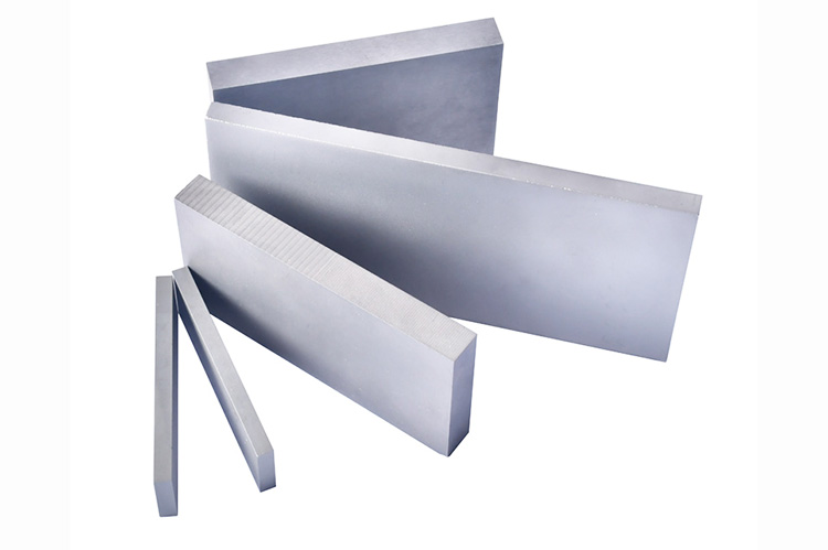 Tungsten carbide wear plates for cement and mining industries