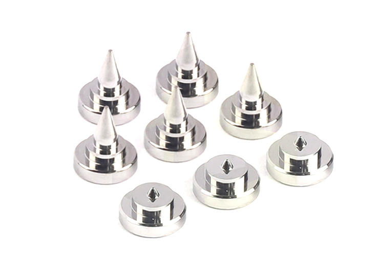 Peças em micro carboneto de tungsténio com elevada estabilidade dimensional