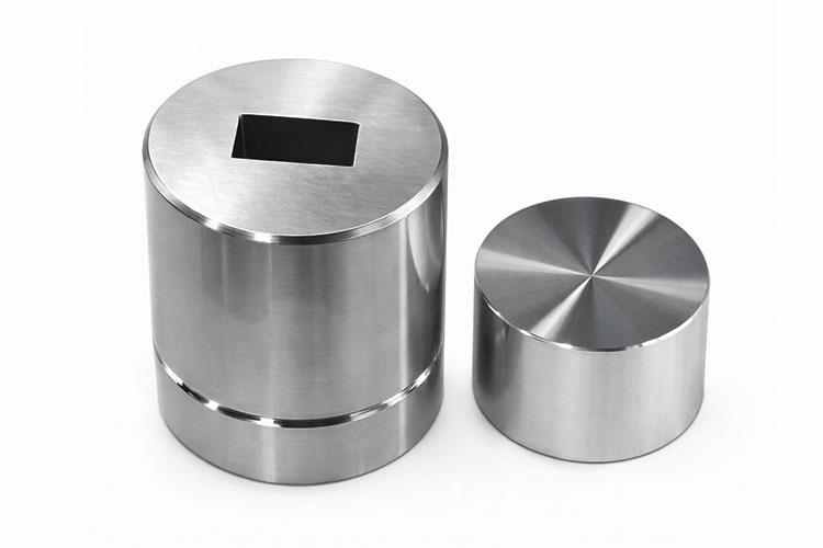 points de contrôle pour le pressage de composants de grande taille dans le domaine de la métallurgie des poudres